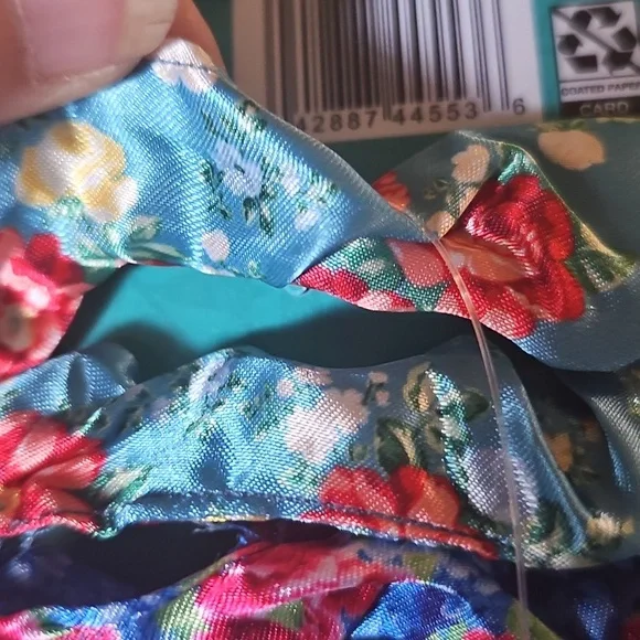 Pioneer Woman Floral Scrunchies Set - Picture 7 of 7